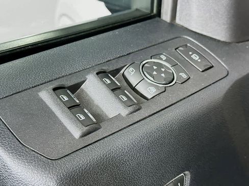 Certified 2018 Ford F350 Platinum w/ Platinum Ultimate Package image 29