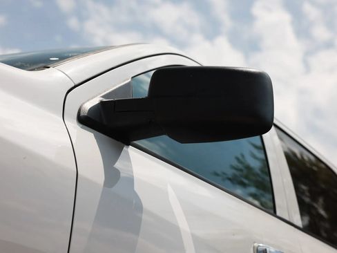 Used 2015 RAM 1500 Big Horn RWD image 30