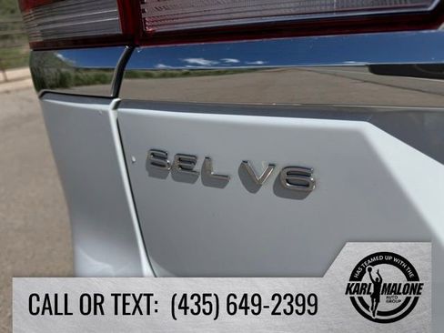 Used 2022 Volkswagen Atlas SEL R-Line AWD/4WD image 11