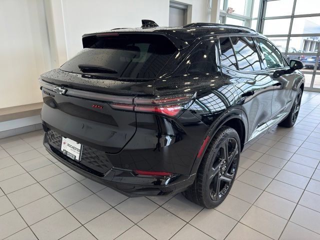 Used 2026 Chevrolet Equinox EV RS AWD/4WD image 41