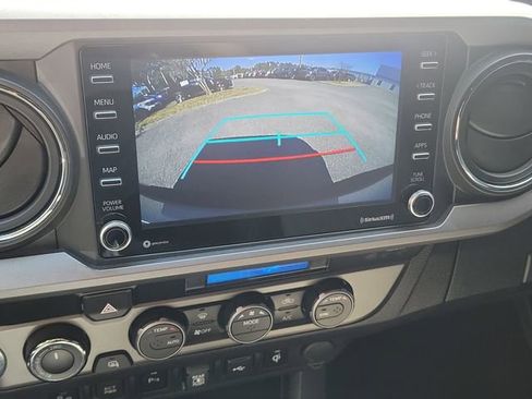 Used 2022 Toyota Tacoma SR image 28