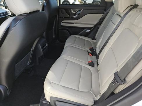 New 2026 Lincoln Corsair Premiere image 21