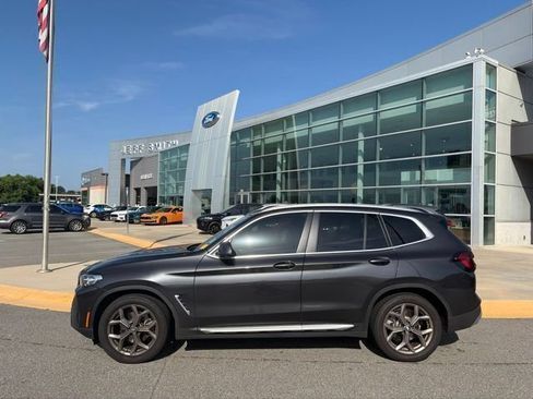 Used 2024 BMW X3 sDrive30i w/ Premium Package RWD image 2