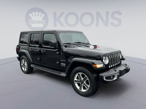 Used 2023 Jeep Wrangler Sahara w/ Cold Weather Group image 10