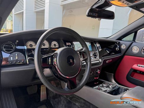 Used 2018 Rolls-Royce Wraith image 12