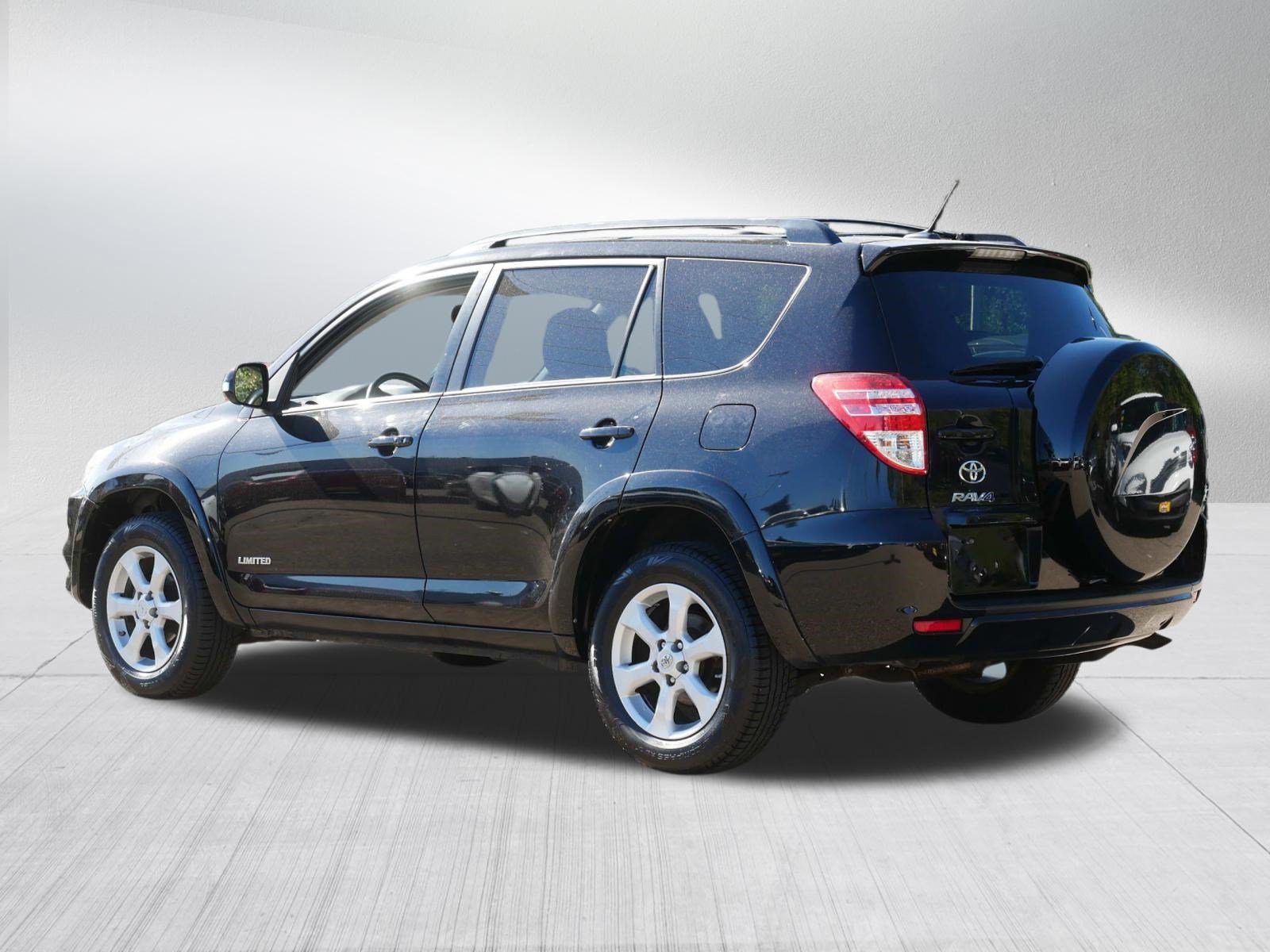 Used 2011 Toyota RAV4 Limited w/ Limited Extra Value Pkg AWD/4WD image 5