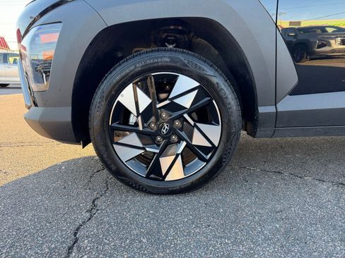 Used 2025 Hyundai Kona SEL image 30