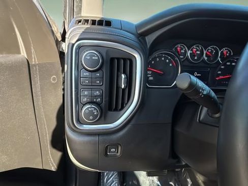 Used 2021 Chevrolet Silverado 1500 RST w/ Z71 Off-Road Package image 22