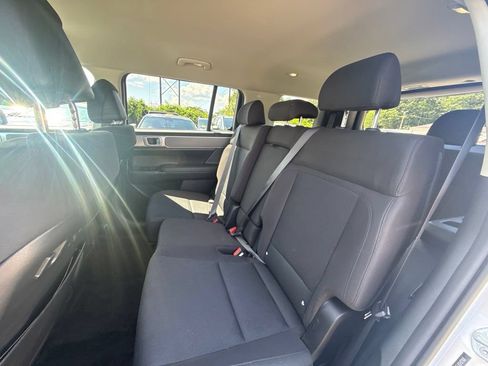 Used 2025 Hyundai Santa Fe SE AWD/4WD image 19
