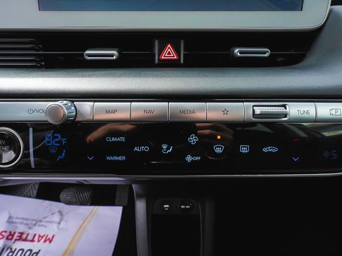 Used 2024 Hyundai Ioniq 5 SEL image 29