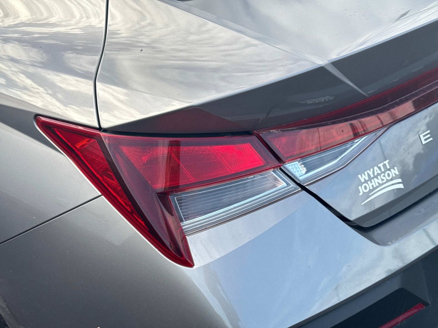 Used 2024 Hyundai Elantra SE FWD image 10