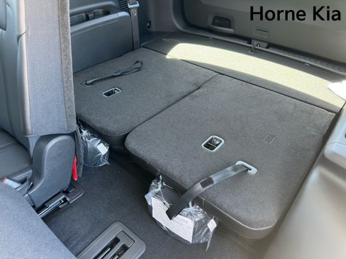 New 2026 Kia Sorento S FWD image 22