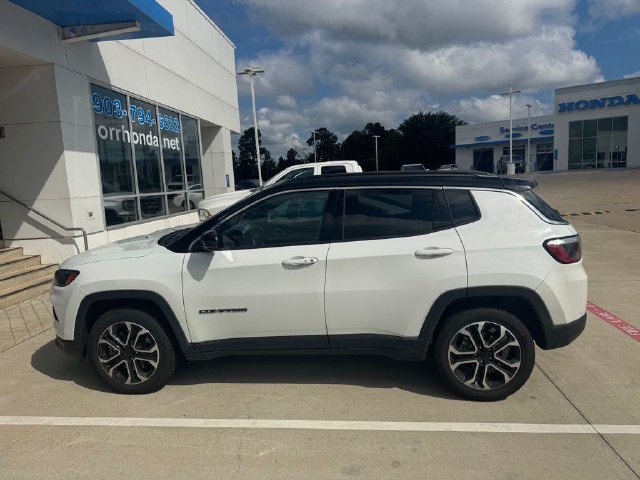 Used 2024 Jeep Compass Limited AWD/4WD image 9
