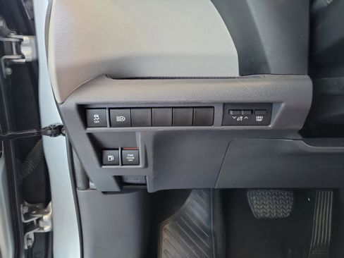 Used 2023 Toyota Sienna XLE image 10