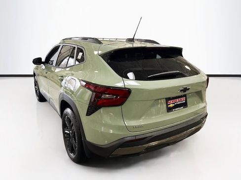 New 2026 Chevrolet Trax ACTIV w/ Sunroof Package image 8
