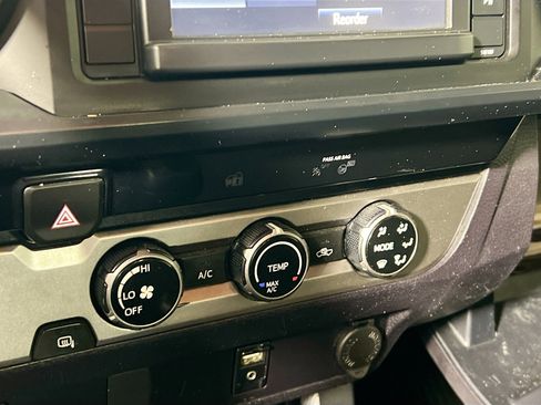 Used 2018 Toyota Tacoma SR image 26