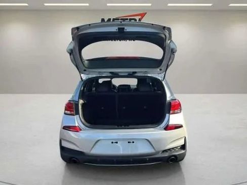 Used 2019 Hyundai Elantra GT N Line image 34