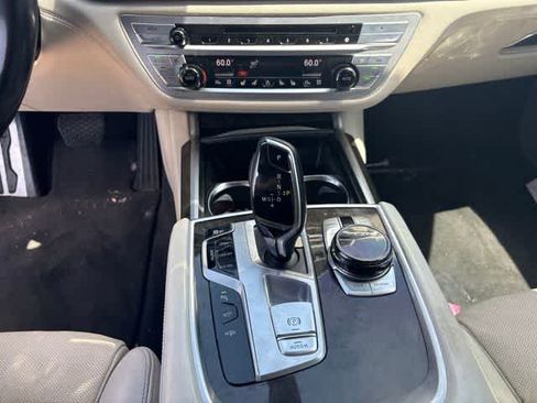 Used 2017 BMW 740i RWD image 19