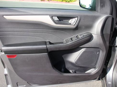 Certified 2022 Ford Escape SE FWD image 22