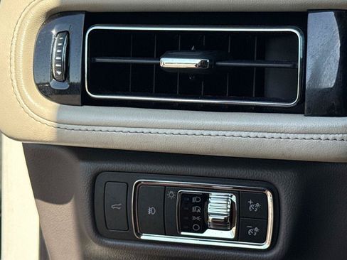 Used 2020 Lincoln Aviator Reserve RWD image 32