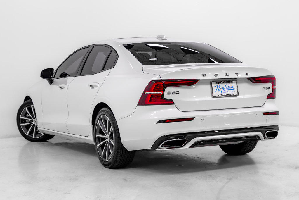 Used 2021 Volvo S60 T5 Momentum AWD/4WD image 27