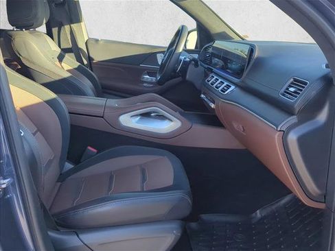 Used 2024 Mercedes-Benz GLE 63 AMG S image 25