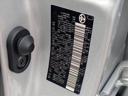 Used 2025 Toyota Corolla LE FWD image 16
