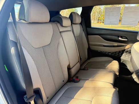 Certified 2023 Hyundai Santa Fe SEL image 18