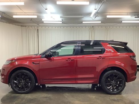 Used 2021 Land Rover Discovery Sport SE R-Dynamic image 10
