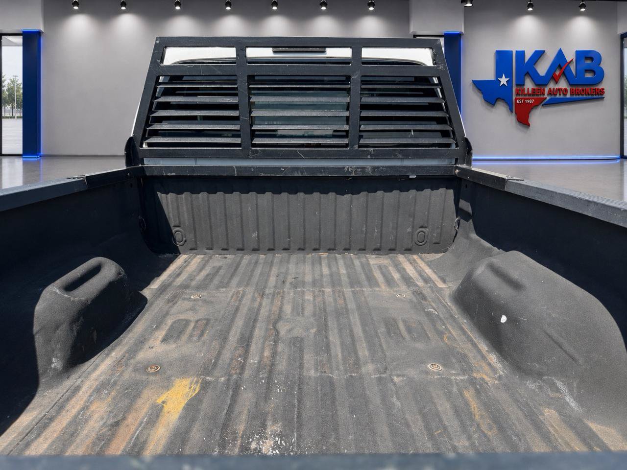 Used 2011 Ford F250 XLT w/ XLT Interior Pkg AWD/4WD image 14