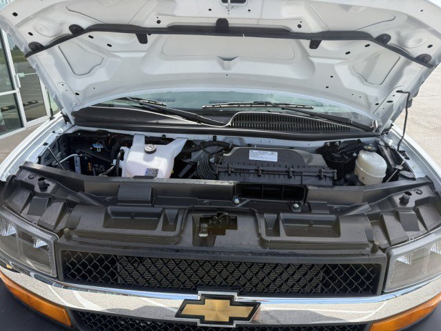 Used 2024 Chevrolet Express 3500 w/ Power Convenience Package RWD image 19