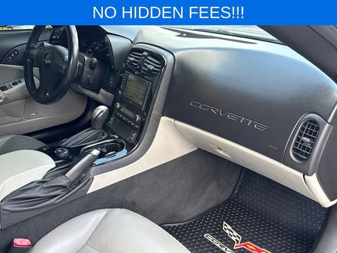 Used 2008 Chevrolet Corvette Coupe w/ Preferred Equipment Group RWD image 18