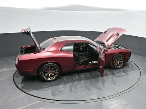 Used 2017 Dodge Challenger SRT Hellcat RWD image 54