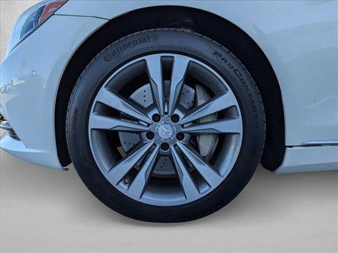 Used 2017 Mercedes-Benz S 550 Sedan image 15