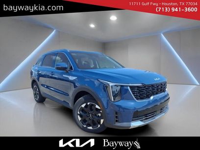 Certified 2025 Kia Sorento S w/ Panoramic Sunroof Package