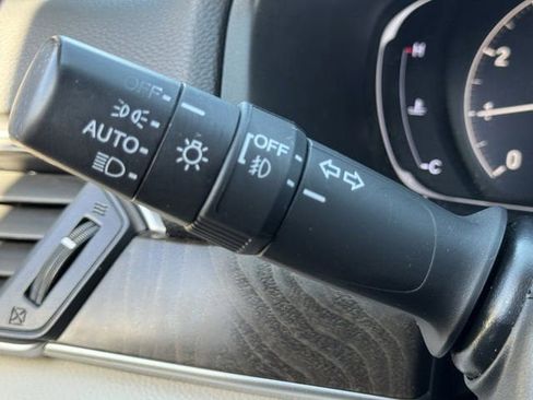 Used 2020 Honda Accord Touring image 24