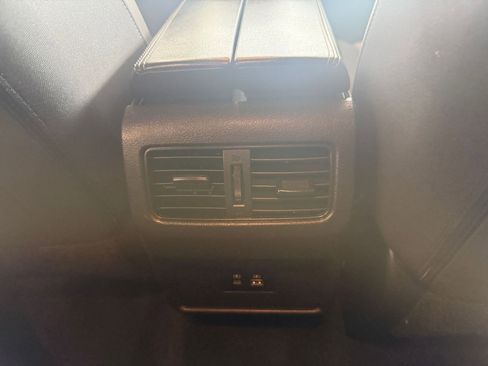 Used 2023 Nissan Rogue SV image 23