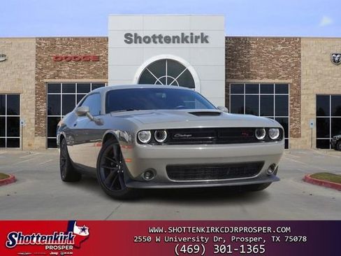 Used 2019 Dodge Challenger R/T Scat Pack image 1