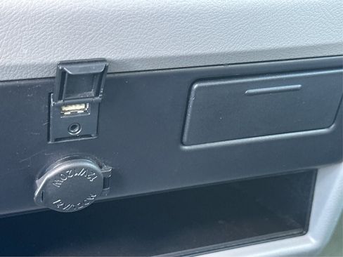 Used 2020 Toyota Sienna LE image 38