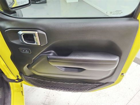 Used 2023 Jeep Wrangler Sport S image 35