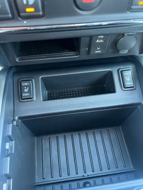 Used 2017 Nissan Titan SV AWD/4WD image 19