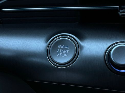 Used 2025 Hyundai Kona SEL image 28