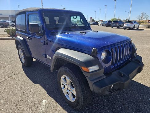 Used 2019 Jeep Wrangler Sport image 7