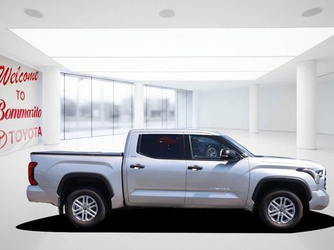 Used 2023 Toyota Tundra SR5 w/ SR5 Convenience Package AWD/4WD image 5