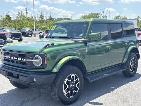 Used 2025 Ford Bronco Outer Banks AWD/4WD image 11