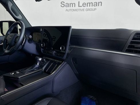 Used 2024 Lexus GX 550 image 30