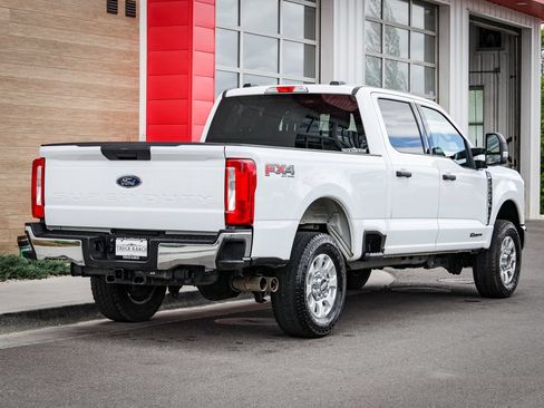 Used 2024 Ford F250 XLT w/ FX4 Off-Road Package AWD/4WD image 3