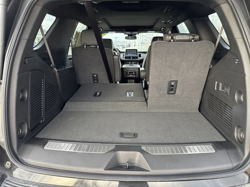 Used 2024 Chevrolet Tahoe RST w/ Luxury Package image 23