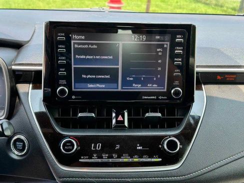 Used 2019 Toyota Corolla SE w/ SE Option Package FWD image 17