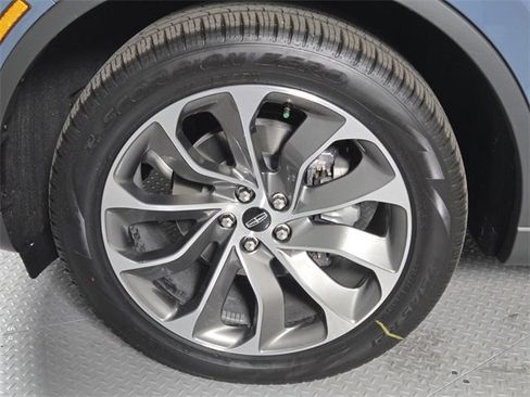 New 2026 Lincoln Aviator Premiere image 11